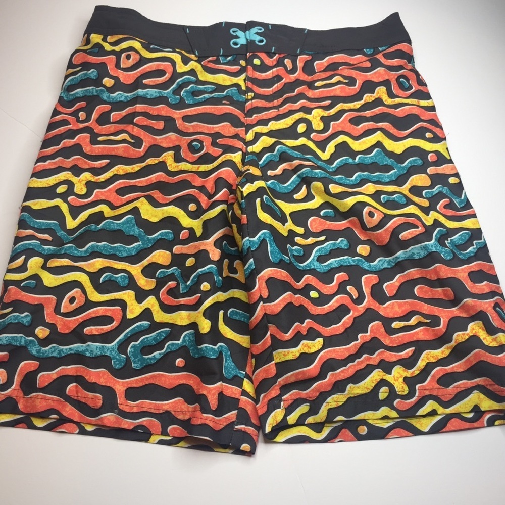 Art Class NWOT boy’s size 18 board shortsw/ liner.